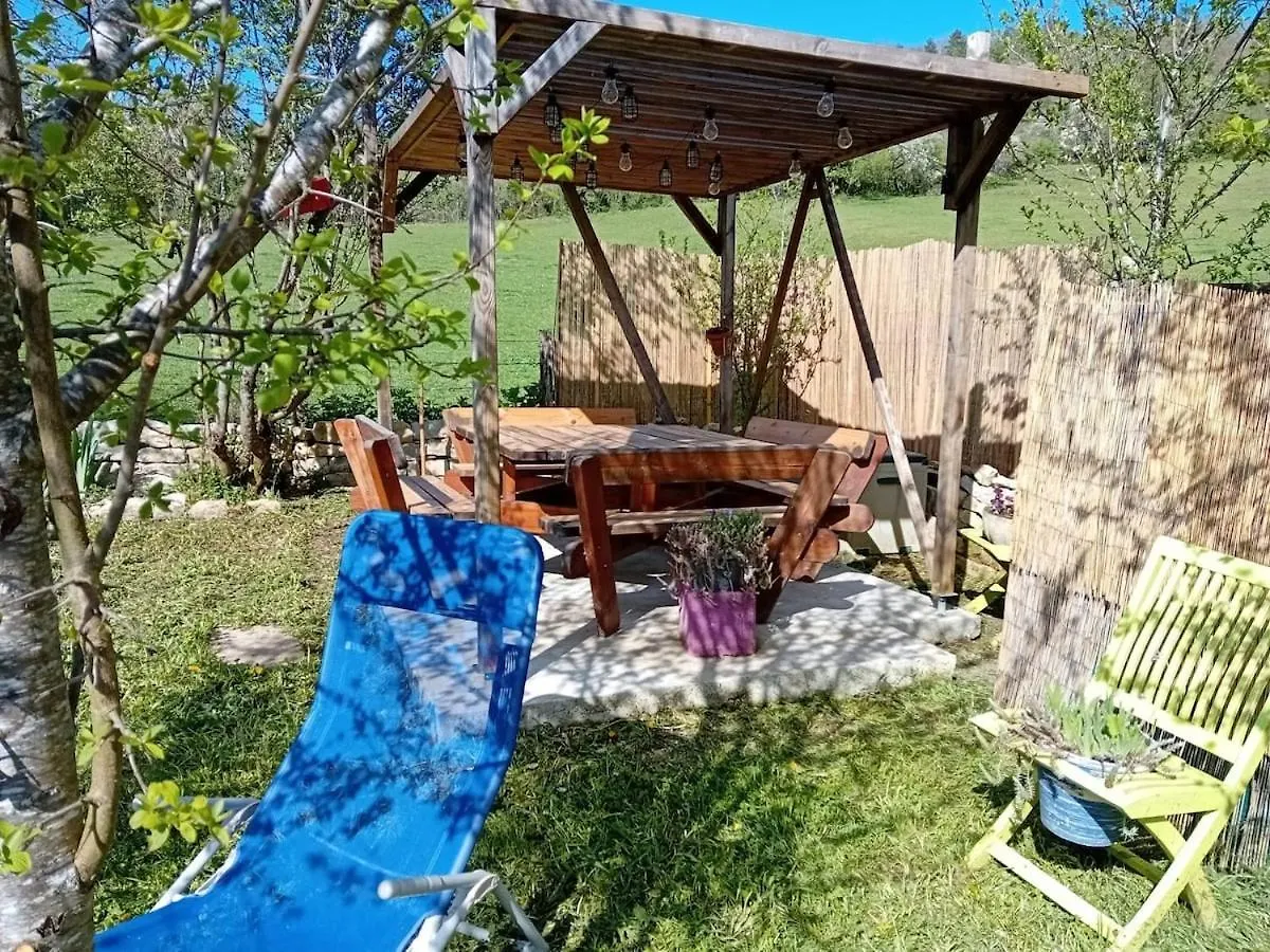 Mon Petit Cocon Jurassien Villa Savignac  0*, Savignac (Aveyron)